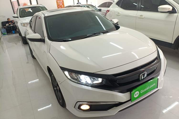 Used Honda Civic 2019 220TURBO CVT Dynamic Edition China VI Front Right 45 Deg