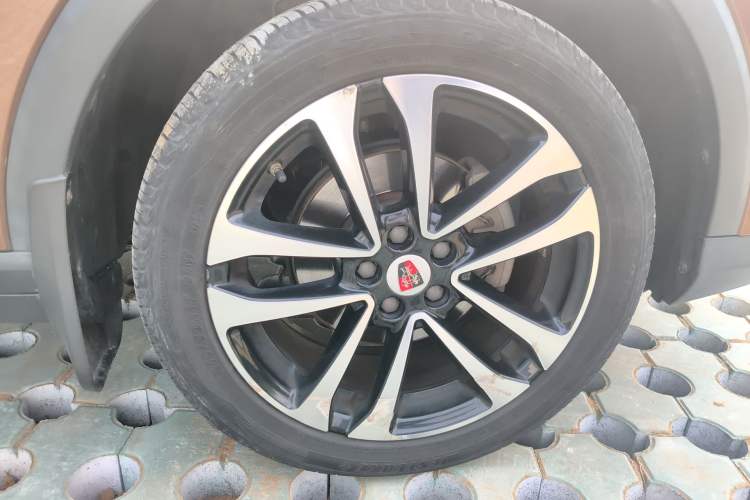 Used Roewe RX3 2020 1.6L Manual 4G Connect Super-Fresh Elite Edition
