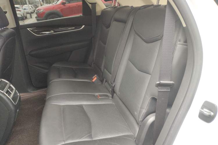 Used Cadillac XT5 2017 Anniversary Edition 25T Luxury Model
