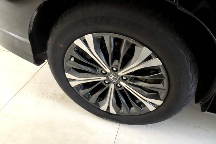 Used Honda UR-V 2020 370TURBO Two-Wheel Drive Luxury Edition Exterior 5