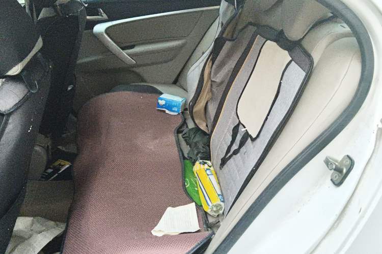 Used Geely Auto Emgrand 2016 Sedan 1.5L Manual Luxury Model