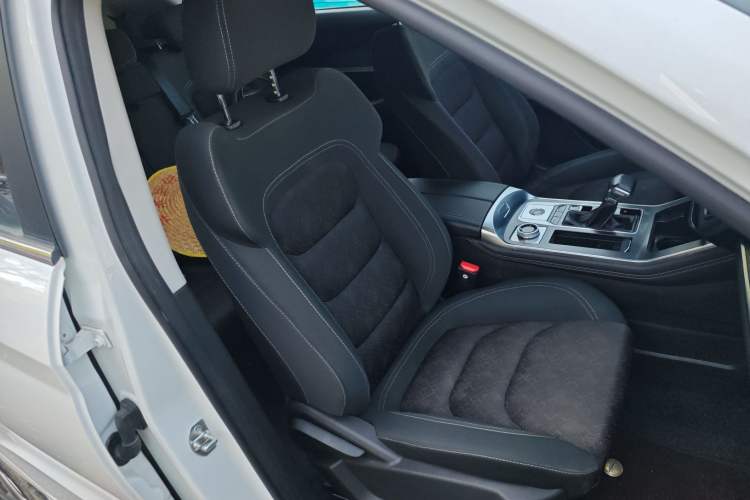 Used JETOUR X70 2020 1.5T DCT Comfort Edition 7-Seater