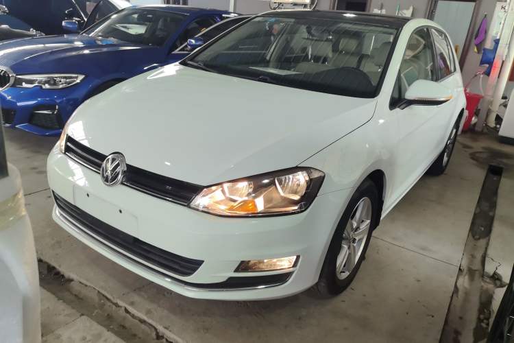 Used Volkswagen Golf 2015 1.4TSI Automatic Comfort Model
