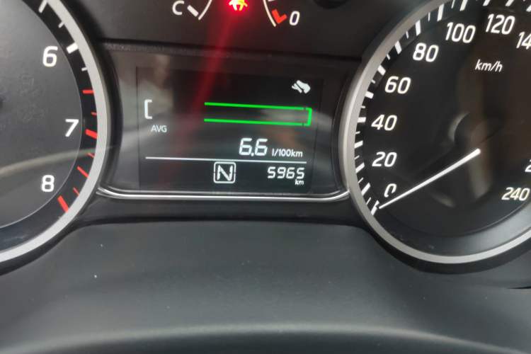 Used Nissan Sylphy 2024 Restyled Version 2 Classic 1.6XE CVT Comfort Edition Odometer Close Up