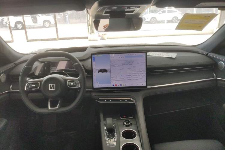 Used Zeekr 001 2026 Model 103° Rear-Drive Max Version Center Console