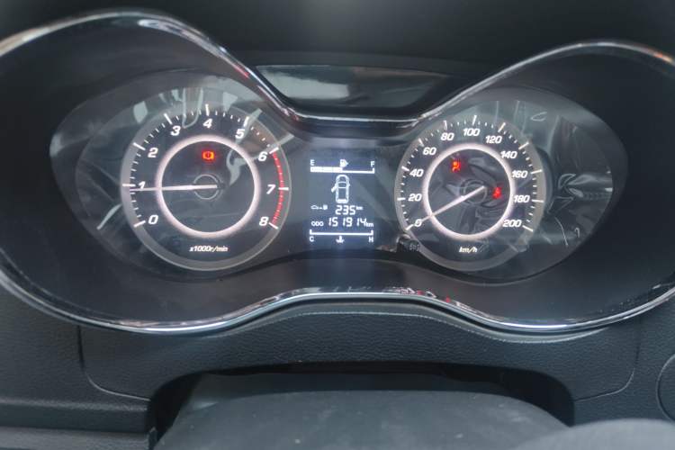 Used Baojun 560 2016 1.8L Manual Comfort Edition
