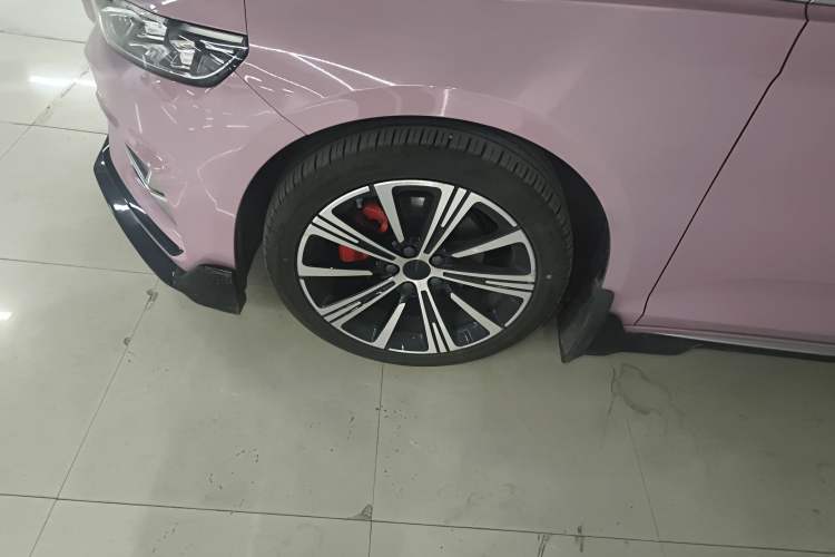 Used Geely Auto Preface 2025 Dongfang Yao 1.5TD Kunlun Edition Left Front Wheel Hub