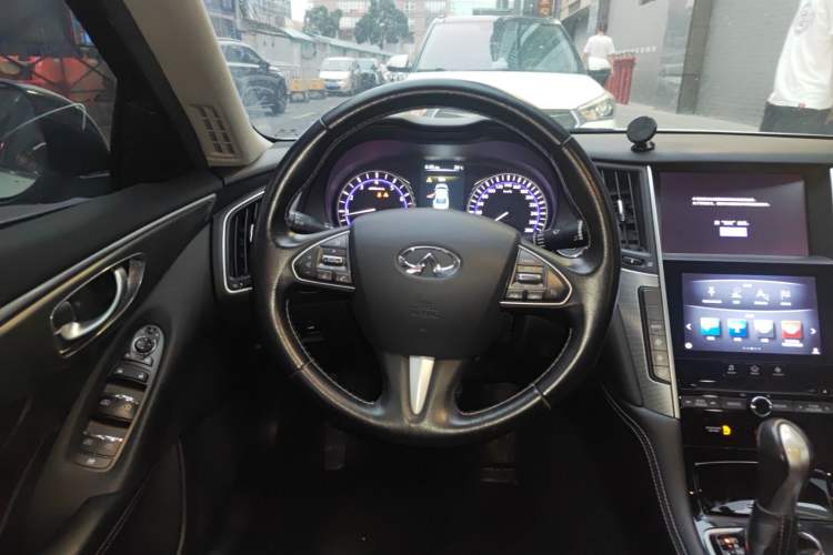 Used Infiniti Q50L 2015 2.0T Enjoyment Edition