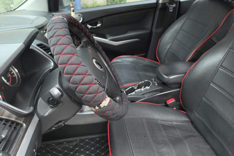 Used SsangYong Korando 2014 2.0L Gasoline Two-Wheel Drive Automatic Luxury Navigation Edition
