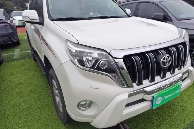 Used Toyota Prado 2013 2.7L Automatic Middle East Version
