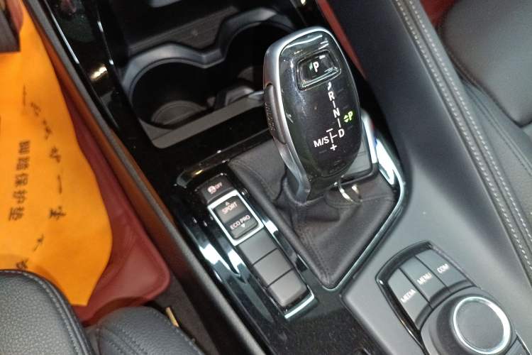 Used BMW X2 2019 sDrive25i Luxury Model with M Off-Road Package China VI Emission Standard
