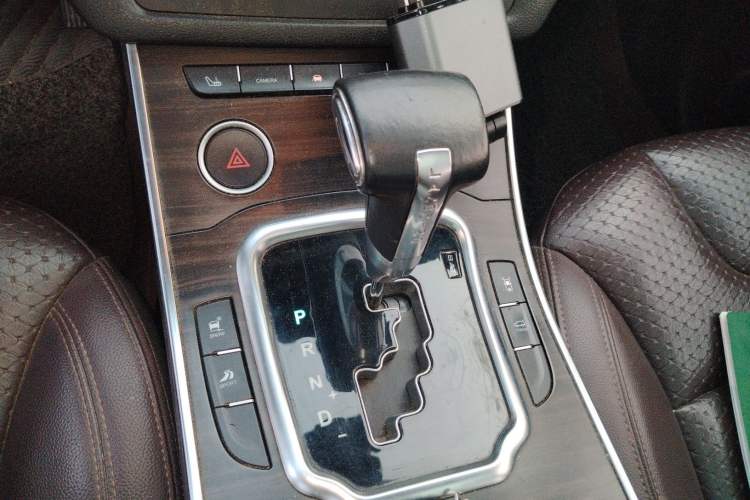 Used Land X7 2015 2.0T Panoramic Prestige Edition