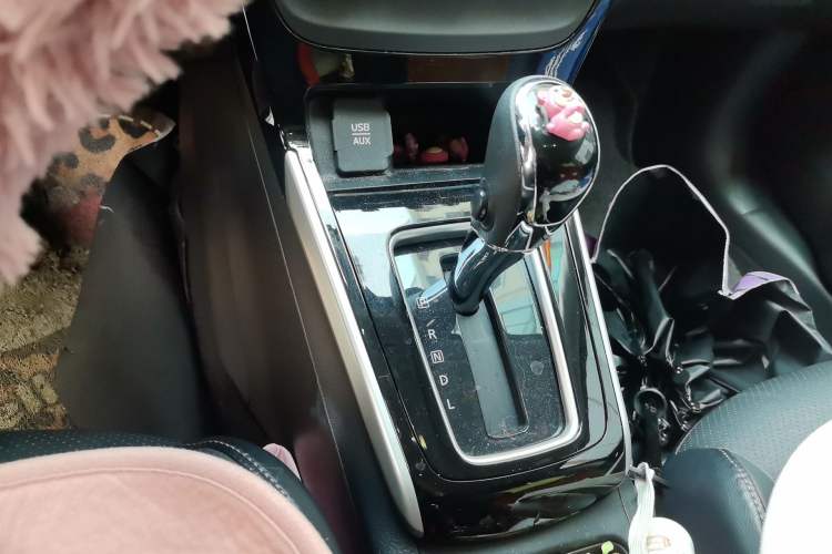 Used Nissan Sylphy 2018 1.6XV CVT Deluxe Edition Gear Lever