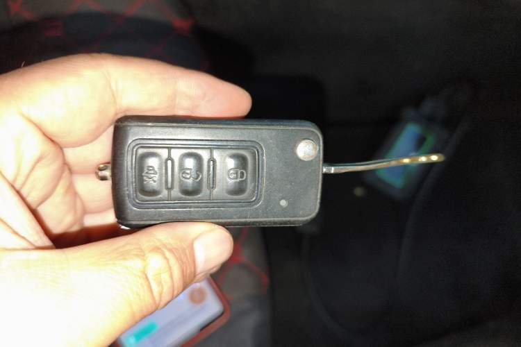 Used Dongfeng Fengon 330 2014 1.5L Manual Utility Version DK15
