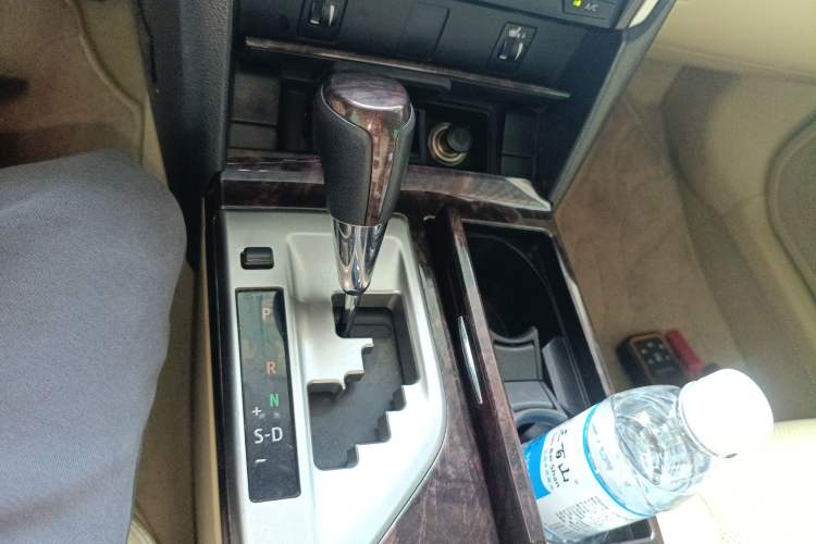 Used Toyota Camry 2015 2.0G Premier Edition
