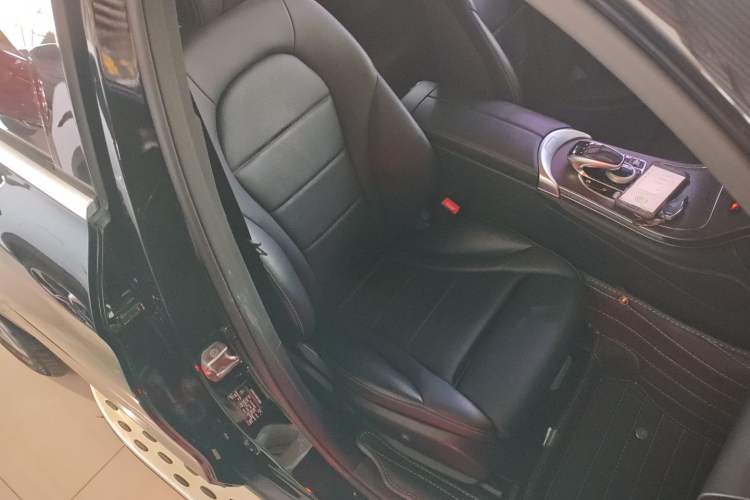 Used Mercedes-Benz GLC 2017 GLC 300 4MATIC Sport Edition
