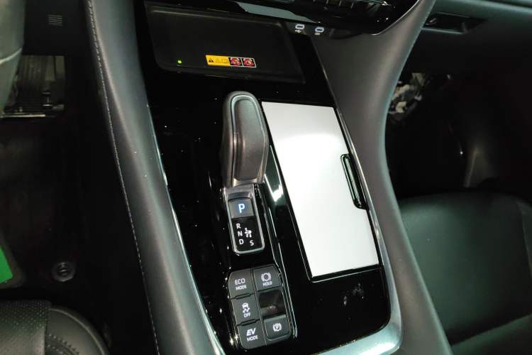 Used Toyota Vellfire 2024 Crown Dual-Engine 2.5L Ultimate Edition