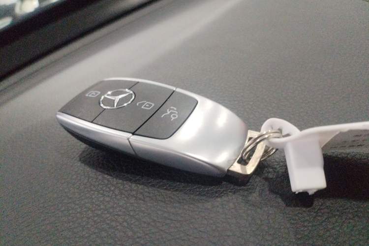 Used Mercedes-Benz GLC 2020 Facelift GLC 300 L 4MATIC Dynamic Edition Vehicle Key