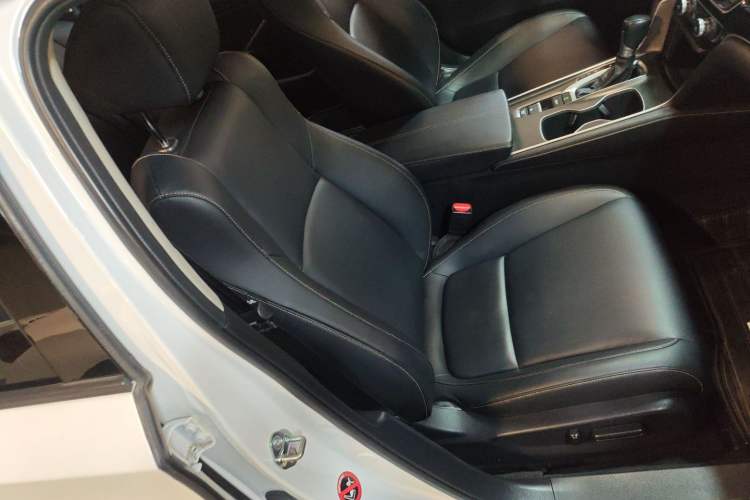 Used Honda Accord 2022 260TURBO Phantom Night · Prestige Edition Right Front Seat