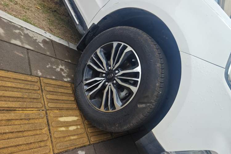 Used Geely Auto Vision X6 2016 1.3T CVT Flagship Model