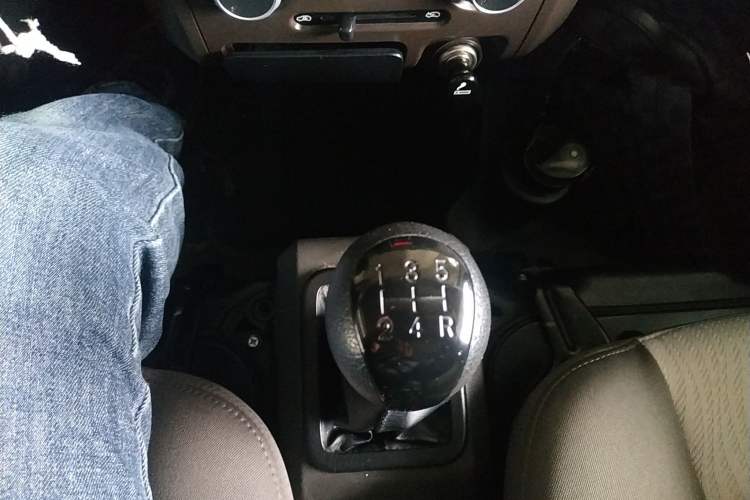 Used Dongfeng Xiaokang C32 2022 1.6L C32S LV0 SFG16
