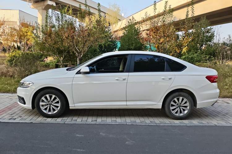 Used Volkswagen Lavida 2021 1.5L Automatic Fashion Edition
