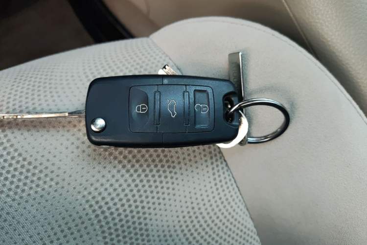 Used Nissan Tiida 2014 1.6L CVT Comfort Model
