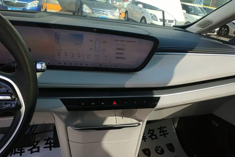 Used Buick GL8 New Energy 2024 Lu Zun Deluxe Edition 7-Seater
