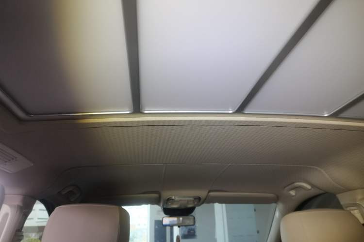 Used Mercedes-Benz Vito 2021 2.0T Business Version 7 Seats