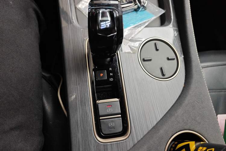 Used JETOUR Shanhai L9 2024 1.5TD 2DHT Max 7-Seater