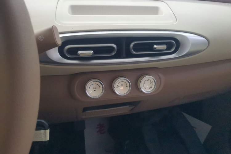 Used Wuling Hongguang MINIEV 2025 Four-Door Version Advanced Edition