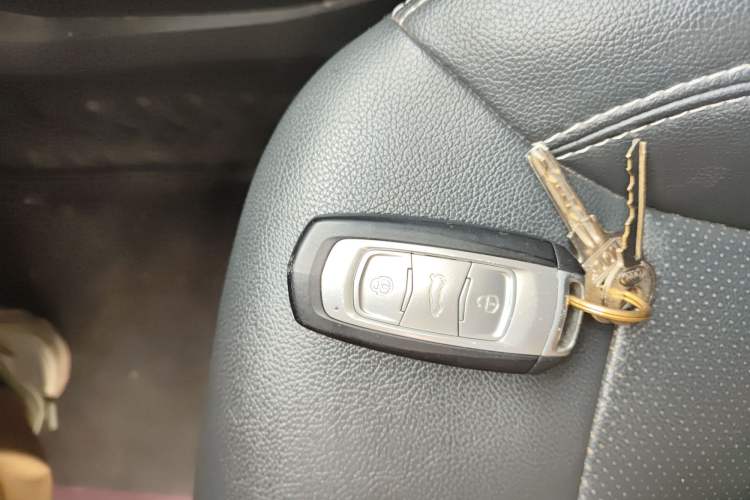 Used Geely Auto Vision X3 2019 Upgraded Model 1.5L CVT Prestige Version
