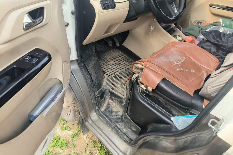 Used CHANGAN KUAYUE Xing V5 EV 2021 Luxury Edition 2-Seat Van with Lingdian System Driver Seat