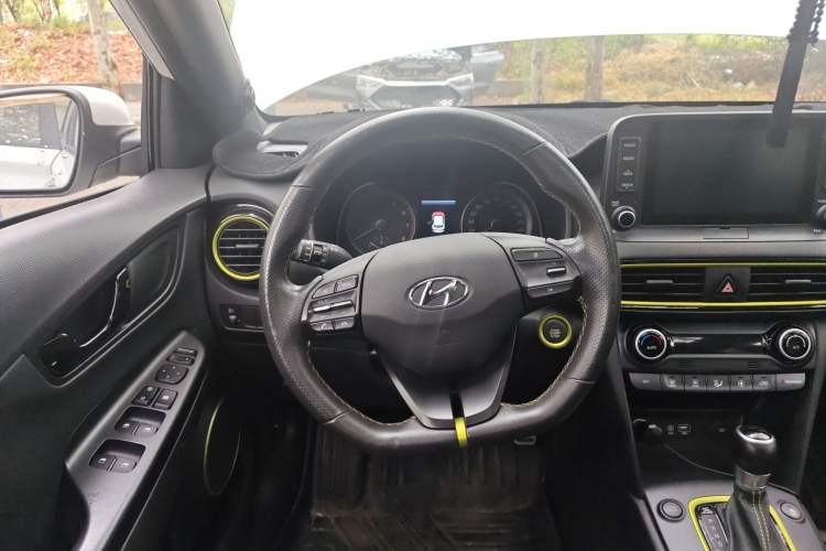 Used Hyundai ENCINO 2018 1.6T Dual-Clutch ZhiPao Edition China V Standard Steering Wheel