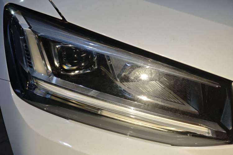 Used Audi Q2L 2020 35 TFSI Fashion Dynamic Model