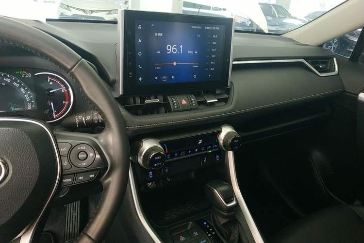 Used Toyota RAV4 2022 2.0L CVT Two-Wheel Drive Fashion Plus Edition
