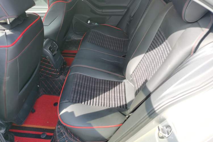 Used Volkswagen Sagitar 2017 1.6L Manual Comfort Model Left Rear Seat