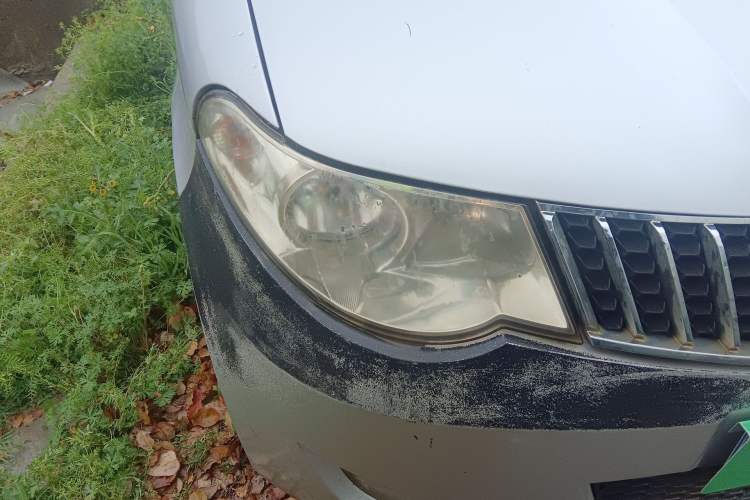 Used Wuling Hongguang 2013 1.5L Base Version Right Front Headlight