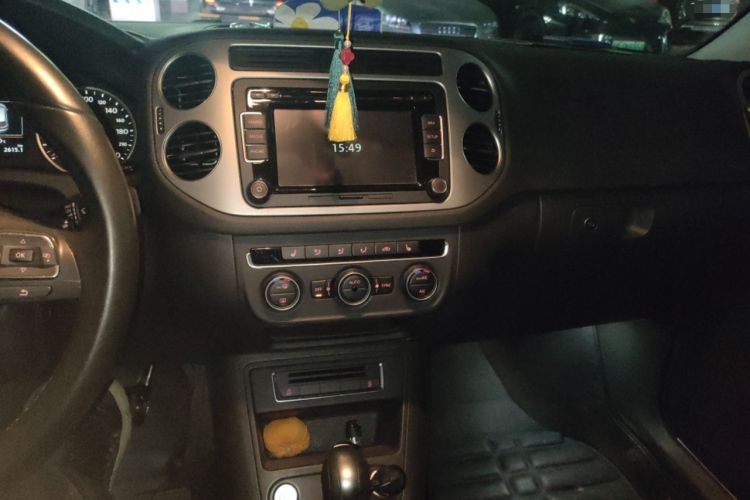 Used Volkswagen Tiguan 2015 1.8TSI Automatic All-Wheel-Drive Luxury Model
