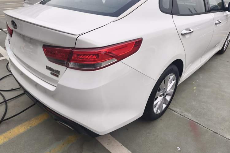 Used Kia K5 2016 1.6T Automatic LUX Exterior 3