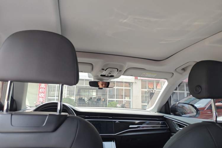 Used Audi Q8 2021 45 TFSI Luxury Prestige Edition Headliner