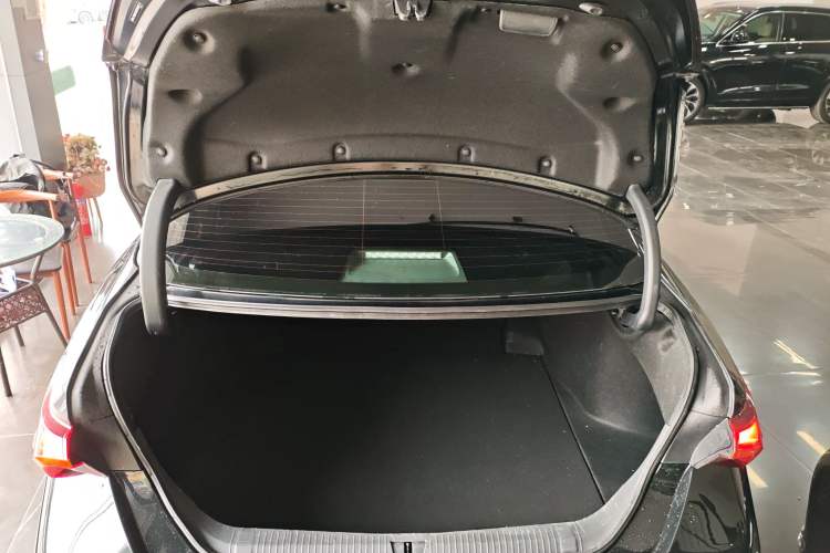 Used Toyota Avalon 2022 2.0L Ambition Edition