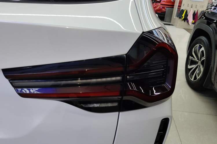 Used BMW X3 2022 xDrive30i Luxury Model M Night Sky Package Right Rear Taillight