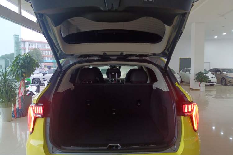 Used Lynk & Co 01 2017 2.0T Two-Wheel Drive Pro Edition