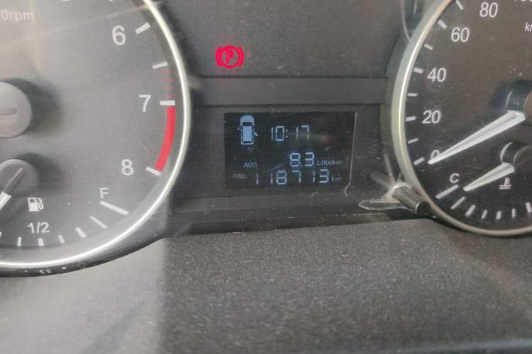 Used JAC Refine M3 2019 Creator Edition 1.8L Luxury Model Odometer Close Up