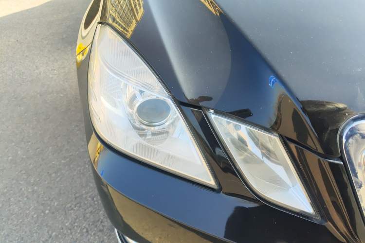 Used Mercedes-Benz E-Class 2013 E 260 L CGI Elegant Model Right Front Headlight