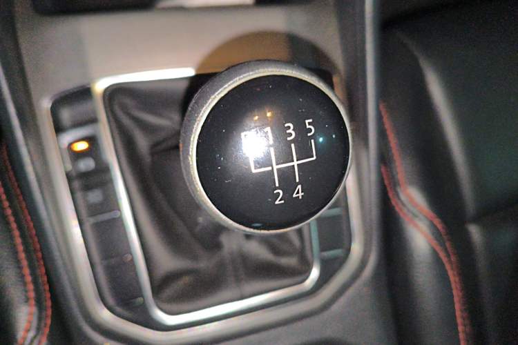 Used Volkswagen Golf Sportsvan 2016 1.6L Manual Comfort Model