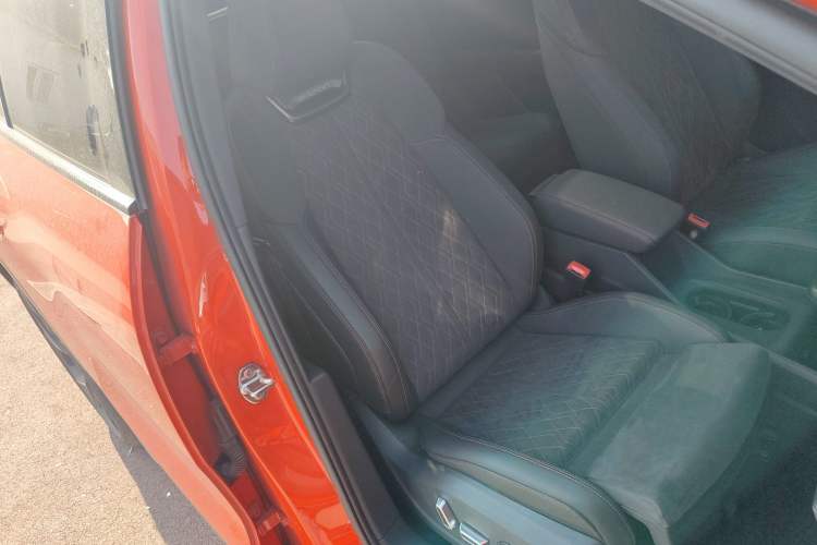 Used Audi Q5 e-tron 2022 50 e-tron quattro edition one Artistic Collection Edition
