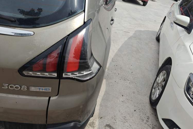 Used Peugeot 3008 2016 1.6THP Automatic Classic Edition