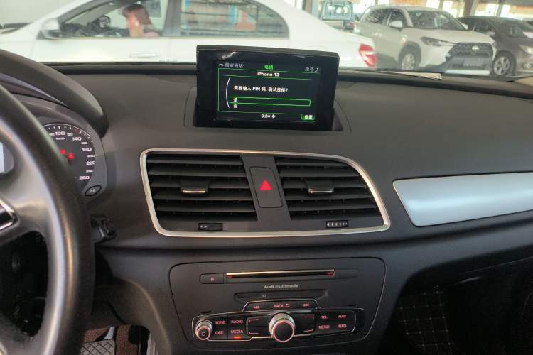 Used Audi Q3 2018 30th Anniversary Edition 30 TFSI Standard Model Audio And AC Panel